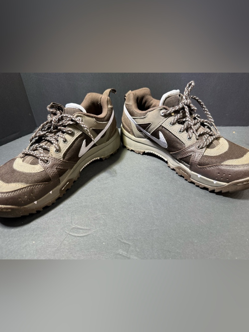 Nike acg hiking outdoor trail rugged Running Shoes - Brown/Beige sz 8.5 - Picture 6 of 9